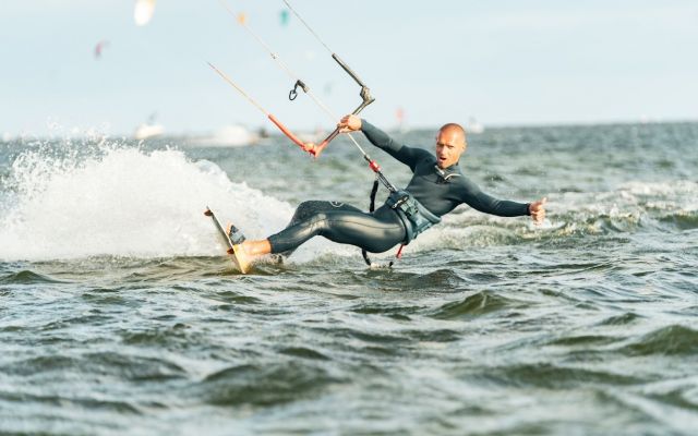 Kite, Surf & Chill Camp III