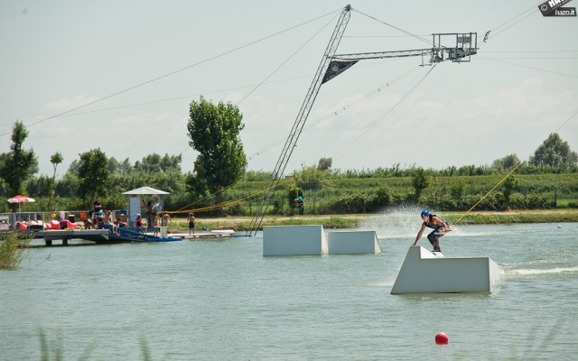 Starwake Park Cable